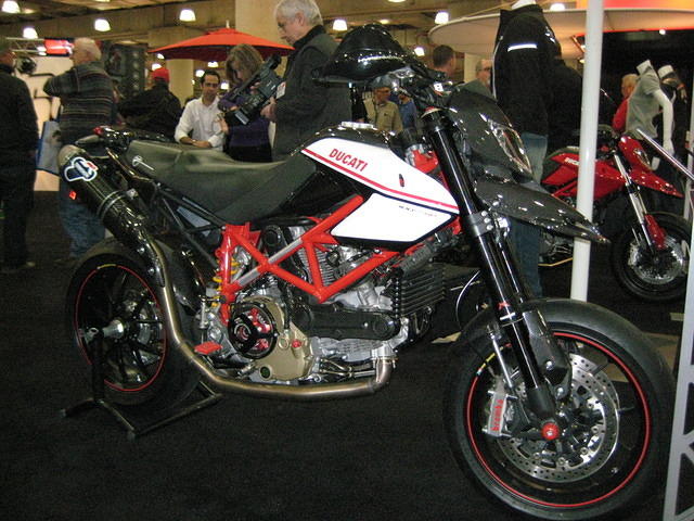 Ducati Hypermotard 1100evoSP