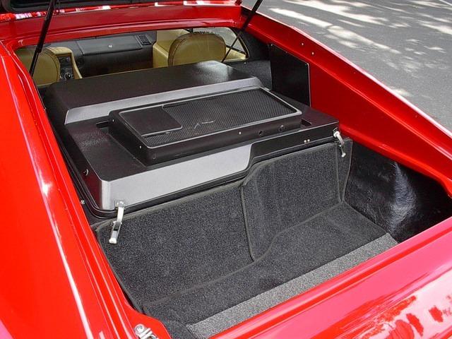 rear trunk.JPG