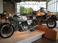 1974 Ducati 750 SS and 2006 Ducati Paul Smart 1000 LE